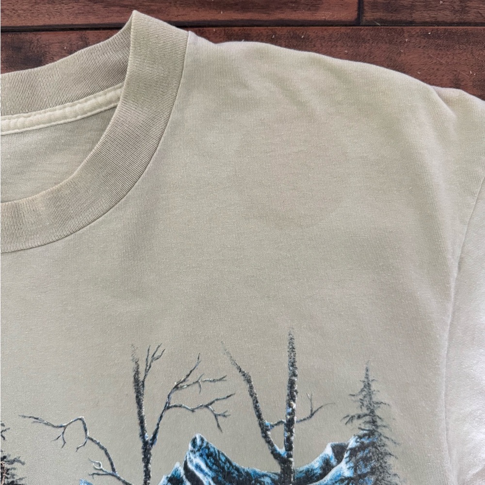 90s Wolf Graphic Tee Stand Out Designs Print - Picture 8 of 10
